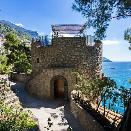 Villa Torre Trasita Luxury Suites Гостевой дом