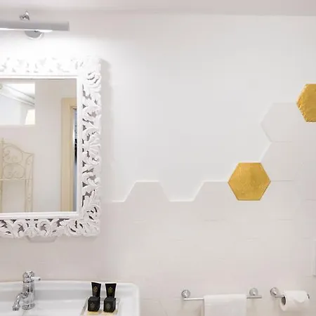 Villa Torre Trasita Luxury Suites Гостевой дом