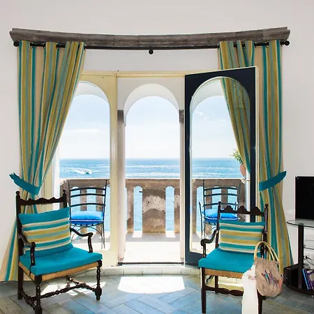 Гостевой дом Villa Torre Trasita Luxury Suites