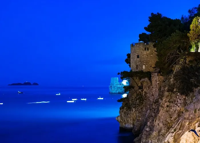 Гостевой дом Villa Torre Trasita Luxury Suites 4*