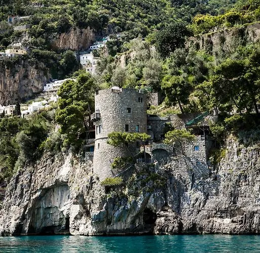 Villa Torre Trasita Luxury Suites 4*