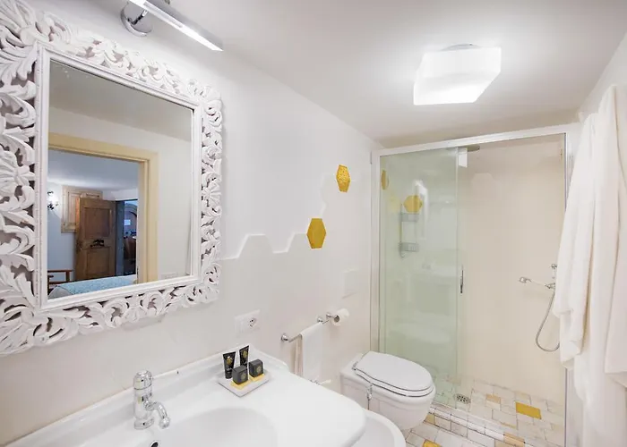 Villa Torre Trasita Luxury Suites Гостевой дом Позитано