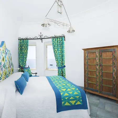 Torre Trasita Luxury 2* פוזיטנו